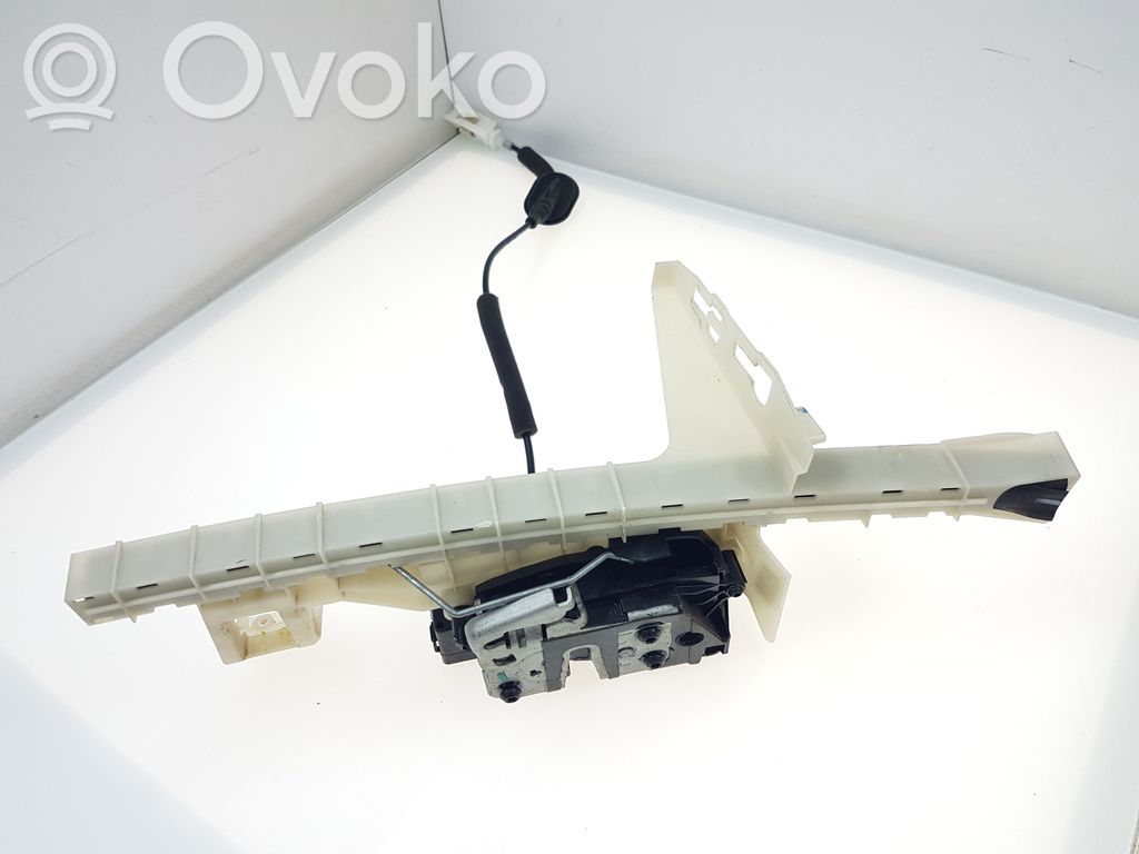 Ford Edge II Priekšpusē slēdzene 