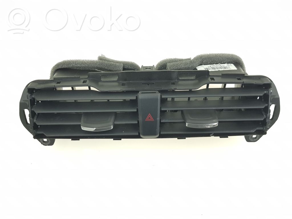 Ford Fusion II Dysze / Kratki środkowego nawiewu deski rozdzielczej 