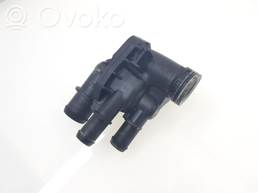 Ford Escape III Termostaatin kotelo 