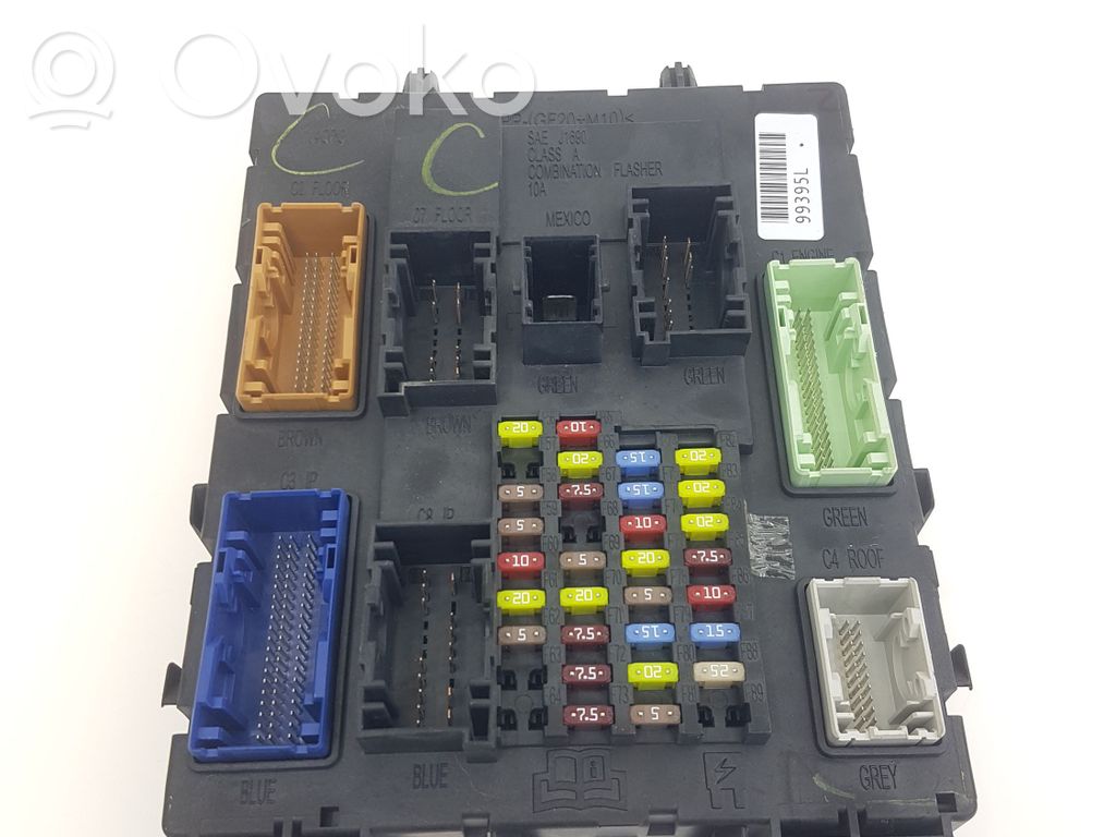 Ford Escape III Fuse module 