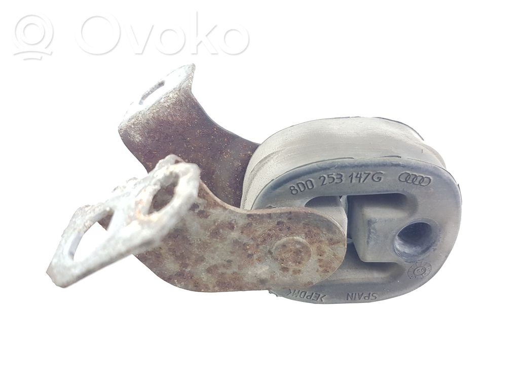 Audi Q5 SQ5 8R Muffler mount bracket/holder 
