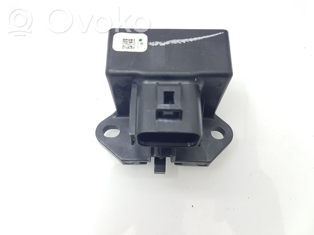Ford Fusion II Fuel pump relay 
