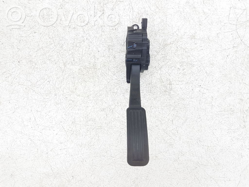 Ford Fusion II Akseleratora pedālis 