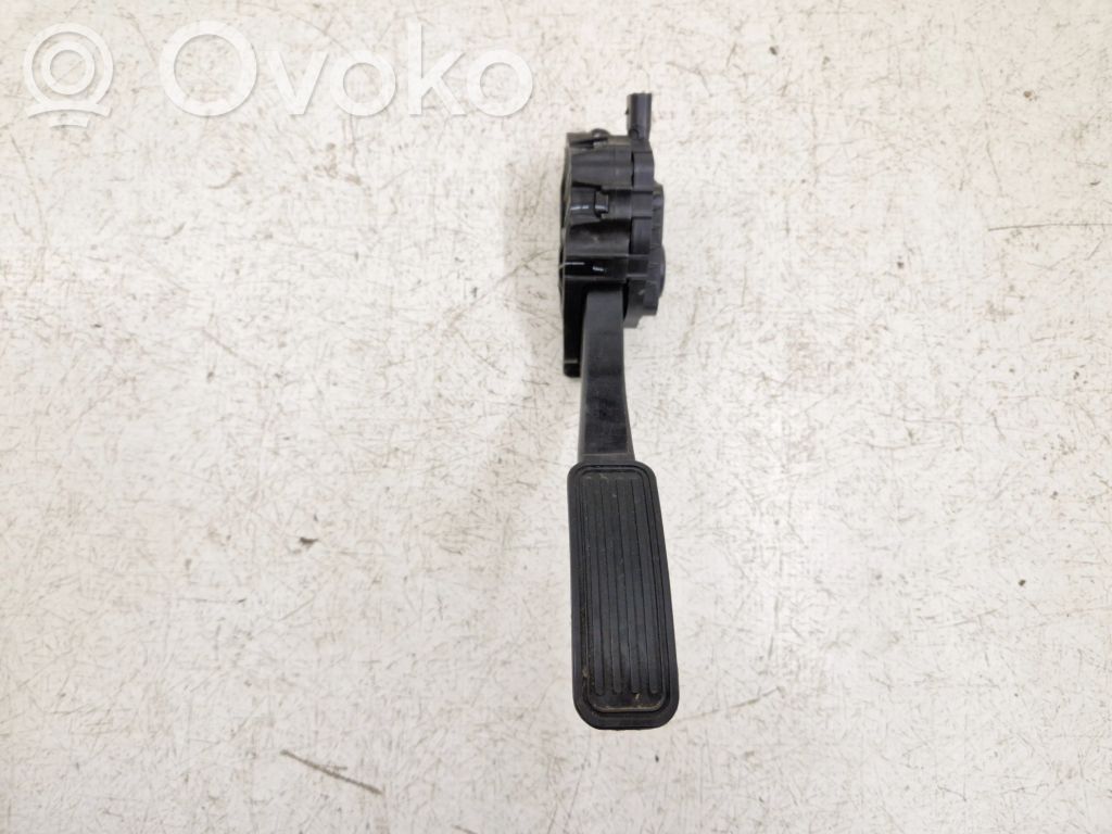 Ford Fusion II Akseleratora pedālis 