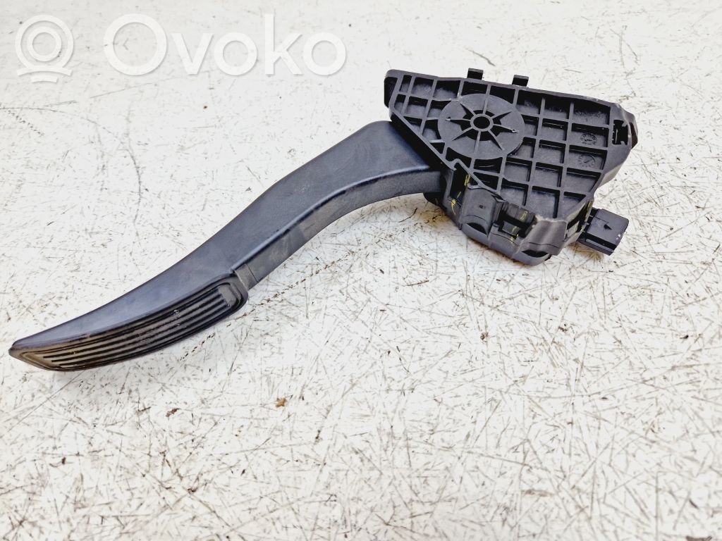Ford Mondeo MK V Akseleratora pedālis 