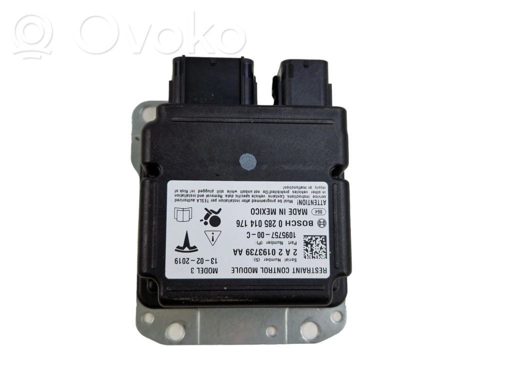 Tesla Model 3 Airbag control unit/module 