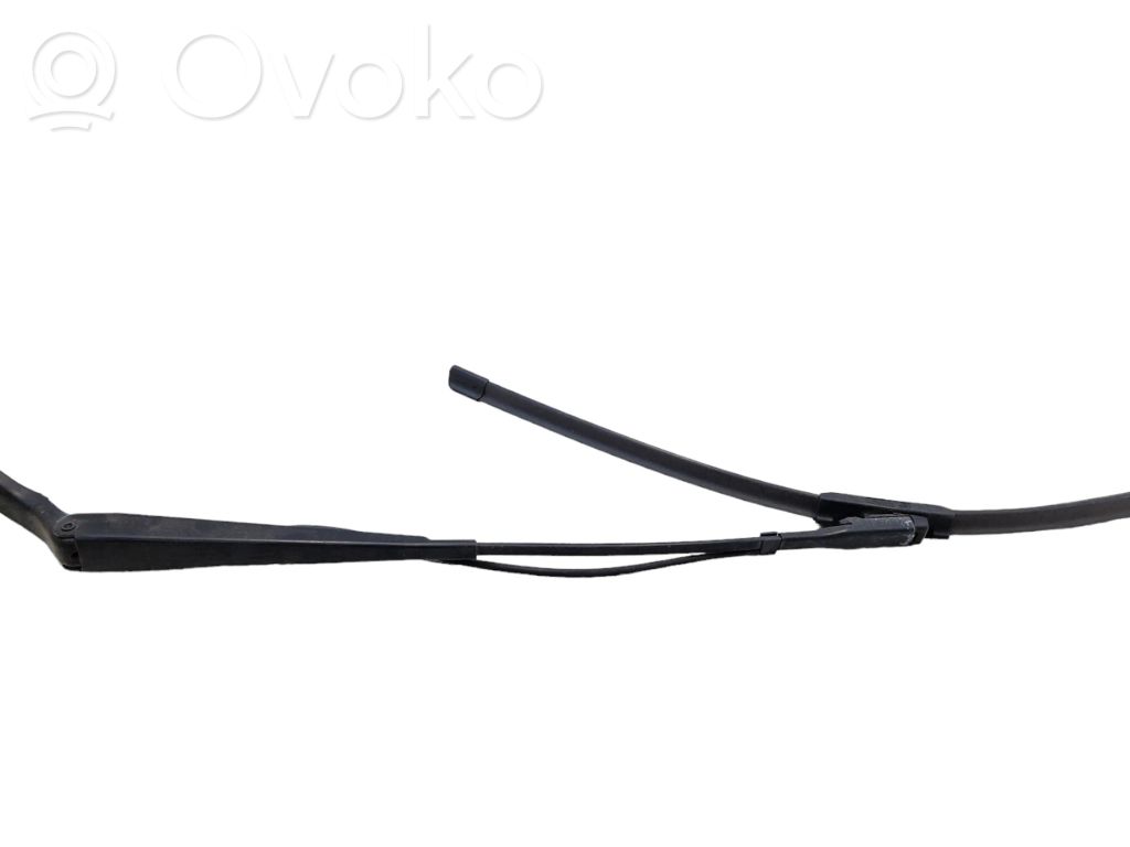 Mercedes-Benz Sprinter W906 Front wiper blade arm 