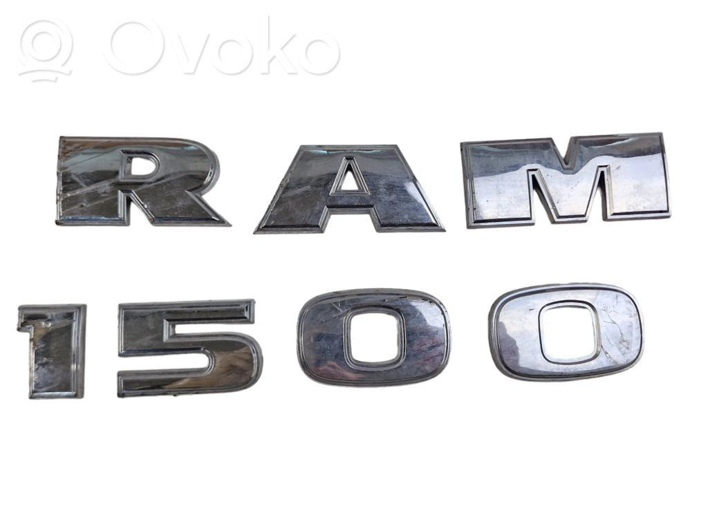 Dodge RAM Priekšējo durvju emblēmas/modeļa burti 