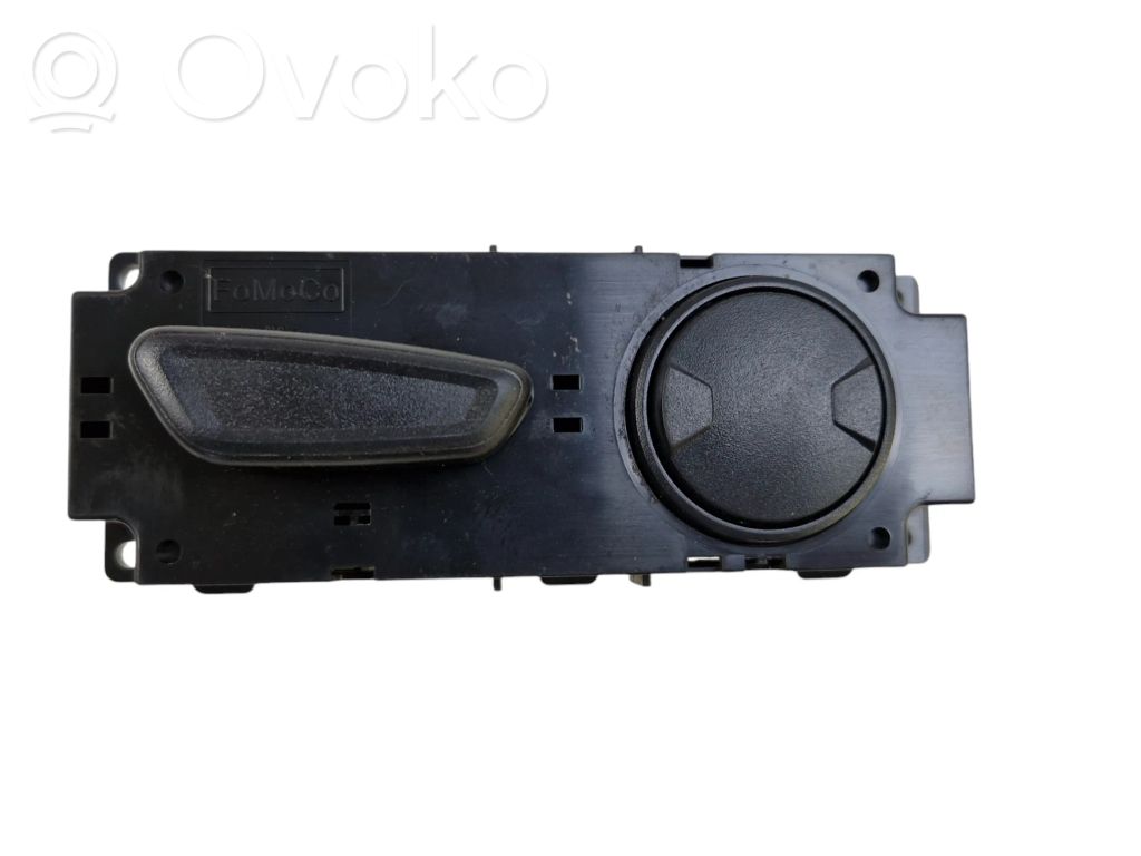 Ford Explorer VI Sitzverstellknopf 