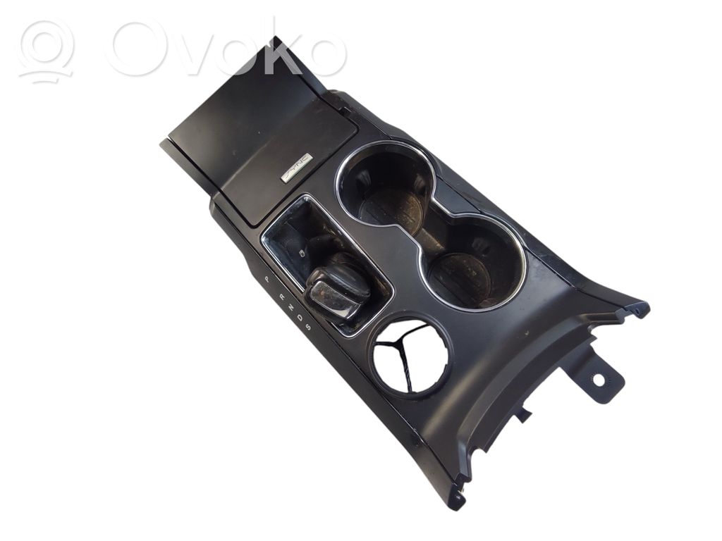 Ford Explorer V Cup holder front 