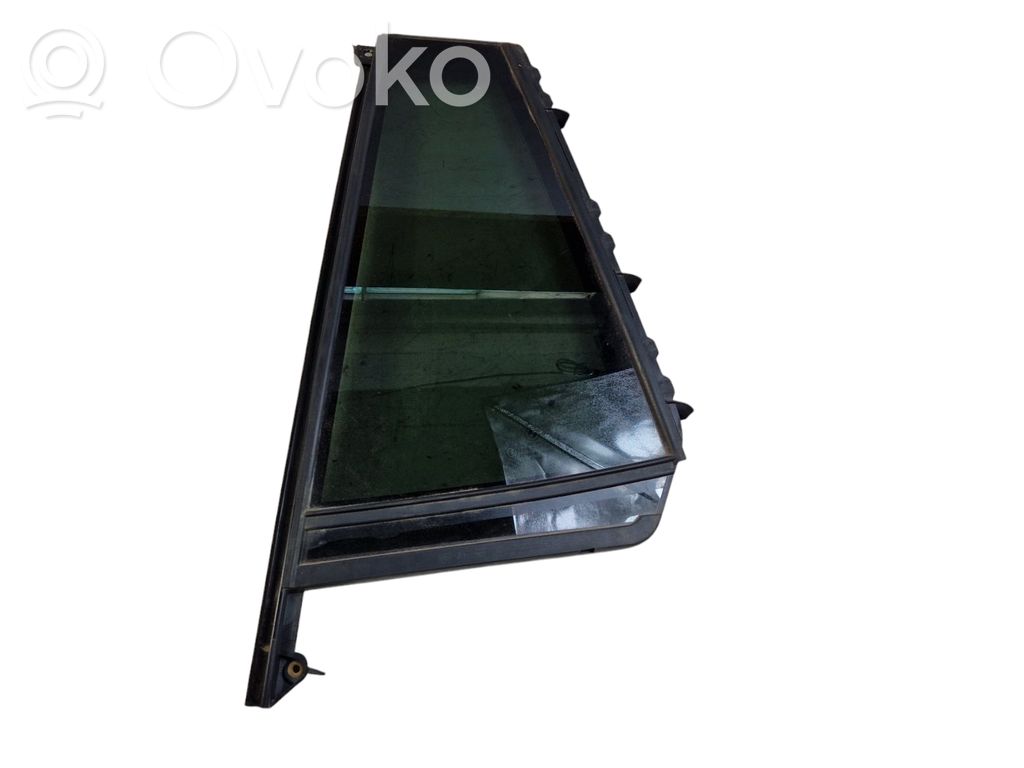 BMW X3 G01 Ventanilla de ventilación de la puerta trasera 