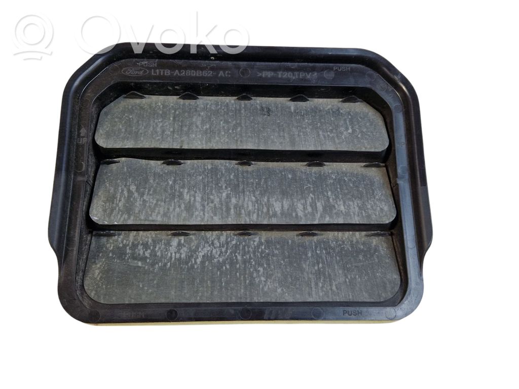 Kratka wentylacyjna pod zderzakiem tylnym   L1TBA280B62,L1TBA280B62AC,PPT20TPV
