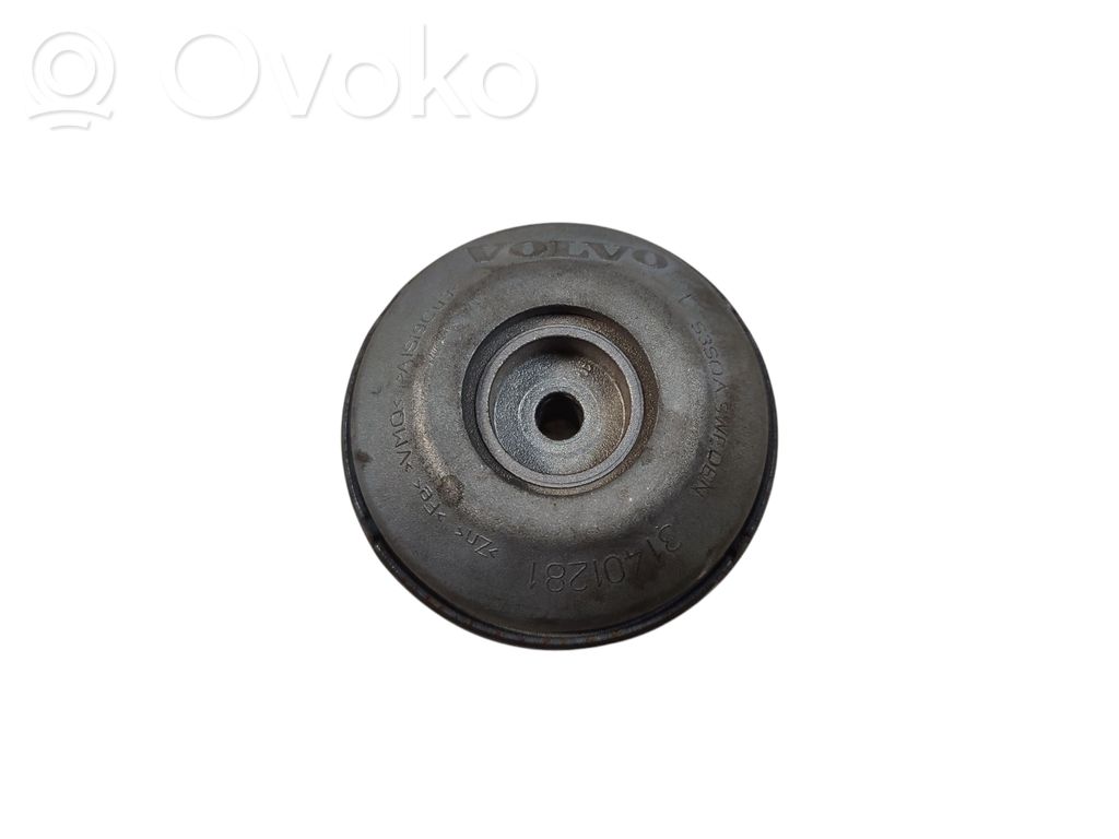 Volvo XC90 Engine mounting bracket 