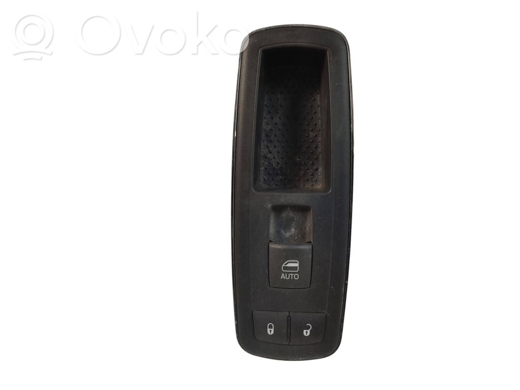 Electric window control switch   68275823AC,86390N,10132985