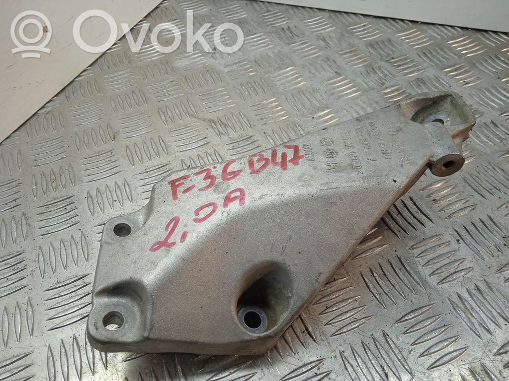 BMW 4 F36 Gran coupe Engine mounting bracket 