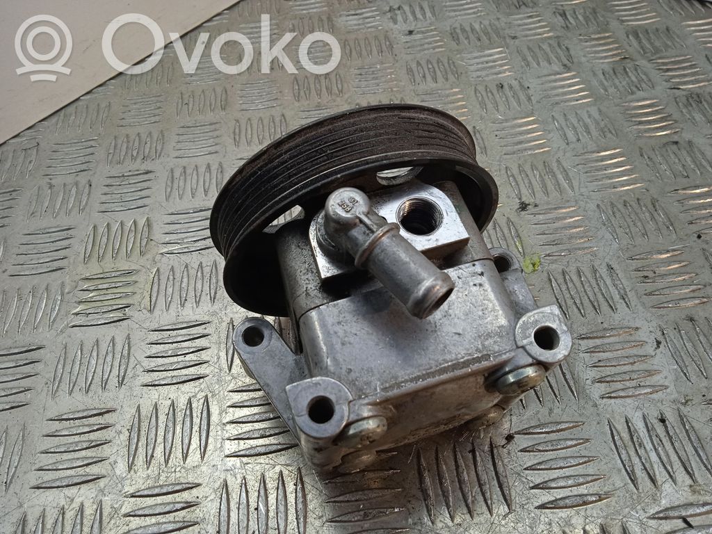 BMW 3 E46 Ohjaustehostimen pumppu 