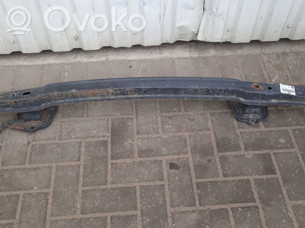 BMW 3 E90 E91 Aizmugurē bampera balka 
