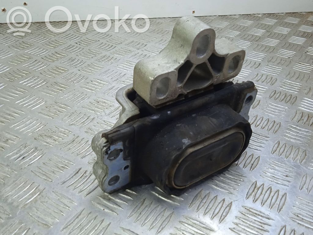 Audi TT TTS Mk2 Engine mount bracket 