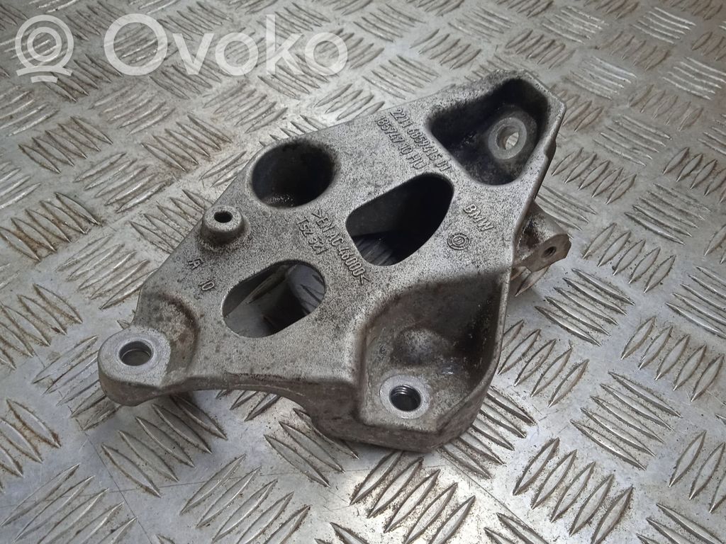 BMW 3 F30 F35 F31 Engine mounting bracket 