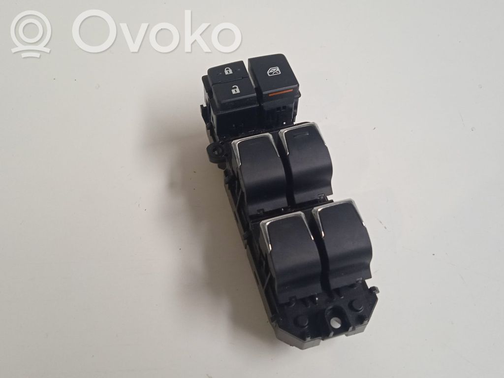 Lexus NX Electric window control switch 