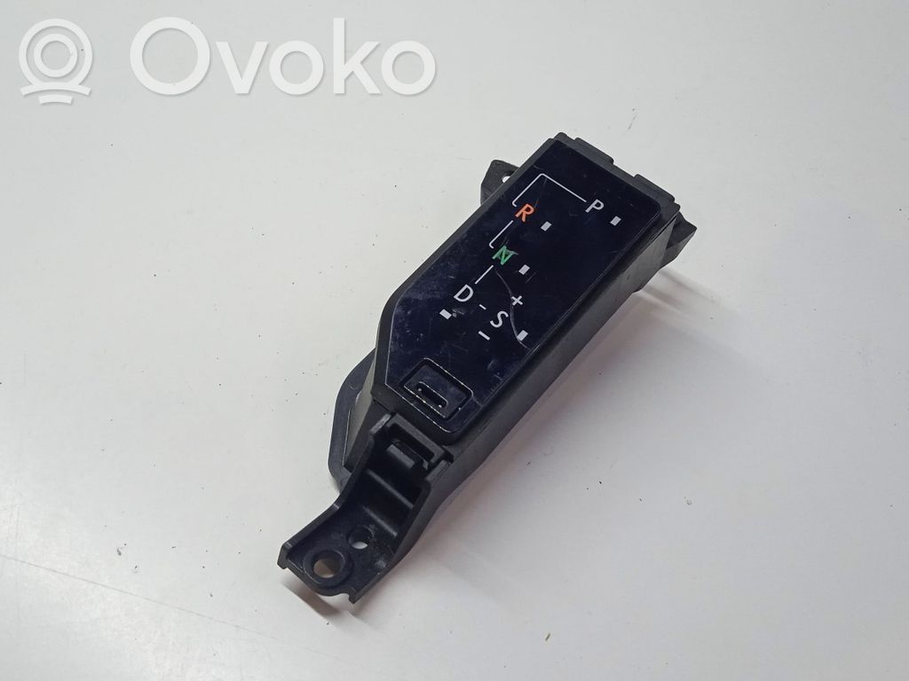 Lexus NX Gear shift selector indicator 