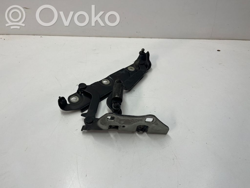 Jaguar XF Tailgate/trunk/boot hinge 