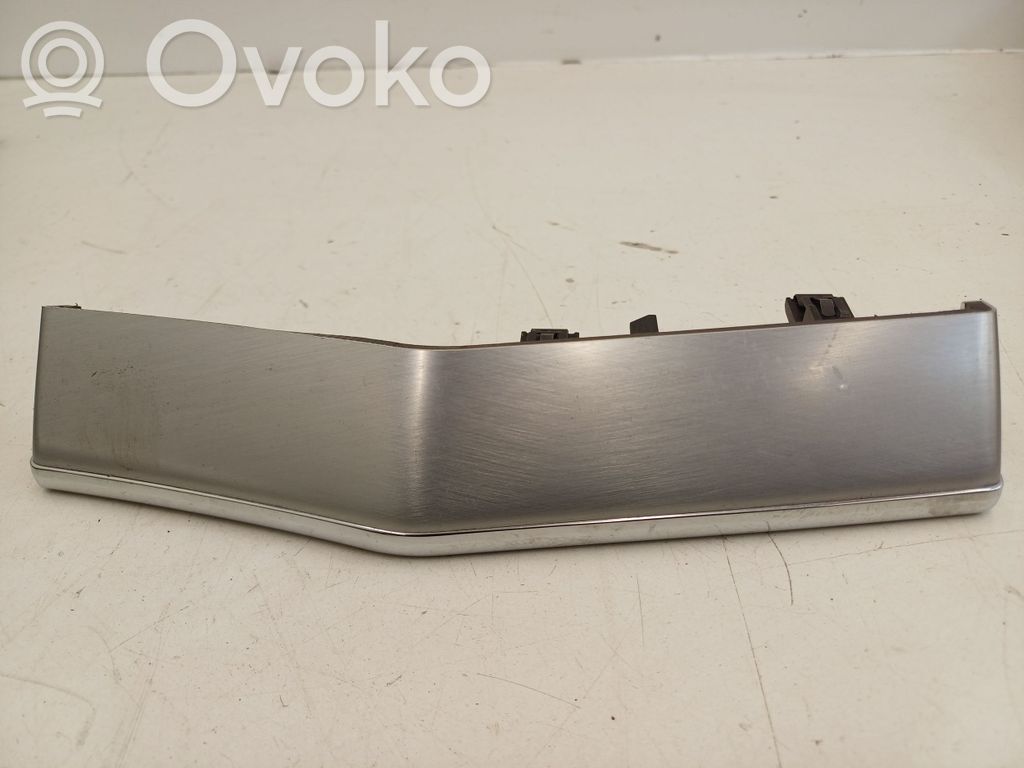 Volvo XC90 Dashboard glove box trim 