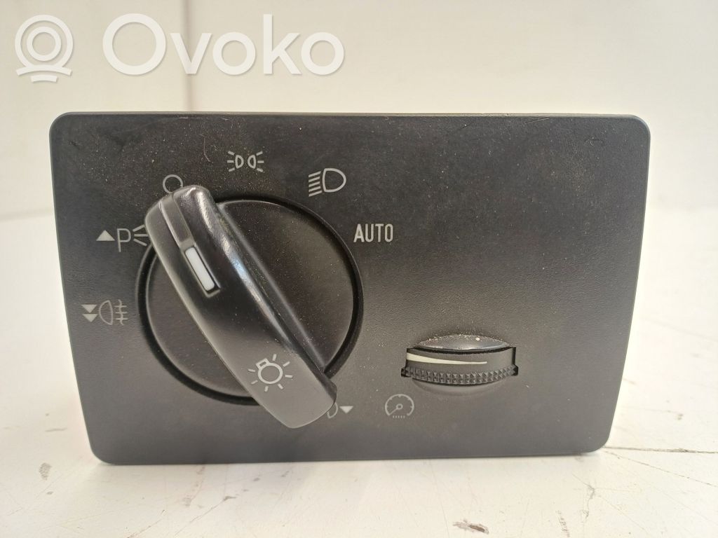 Ford Focus Light switch 