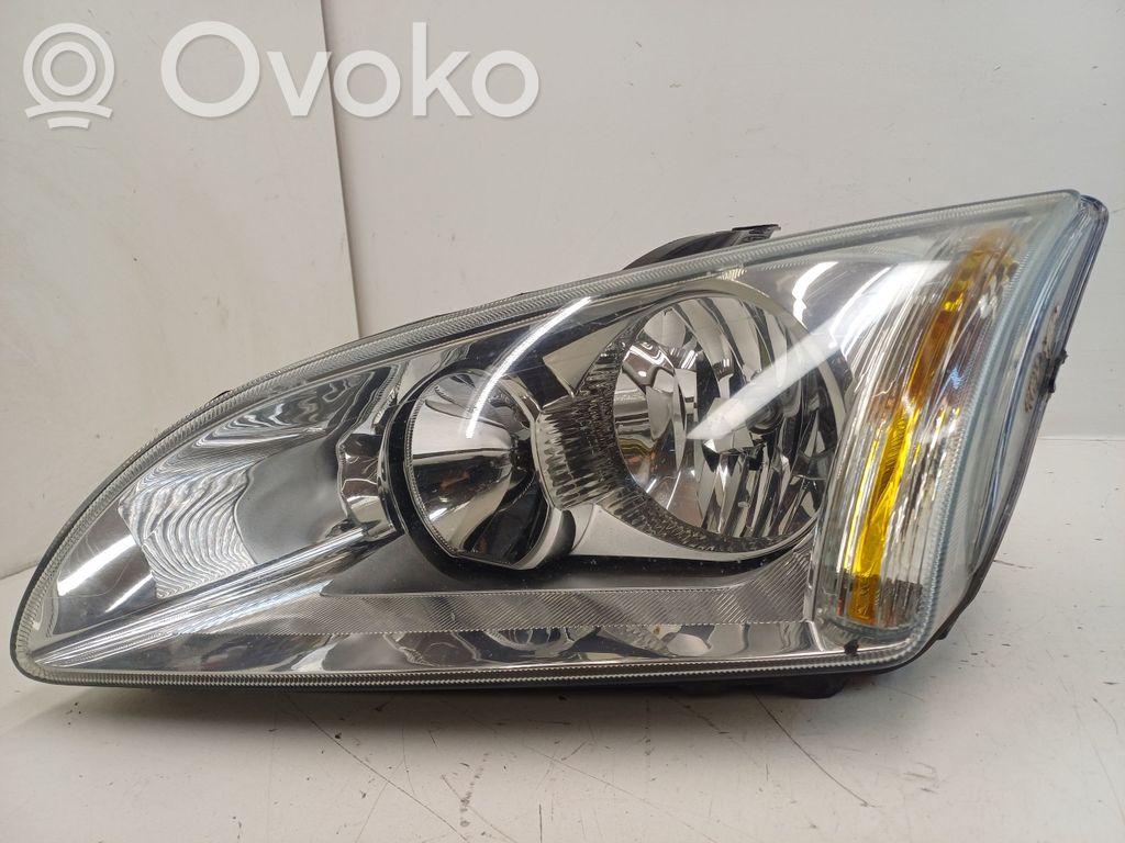 Ford Focus Headlight/headlamp 