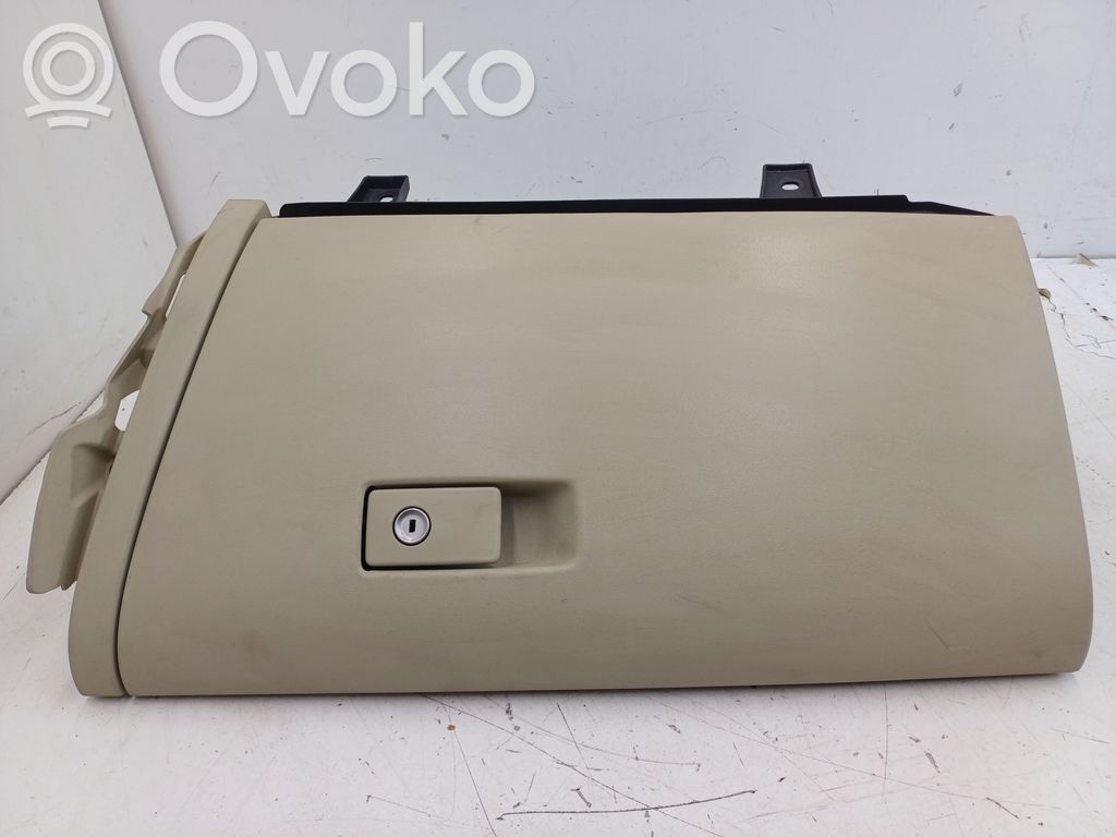 Volvo S60 Daiktadėžė 