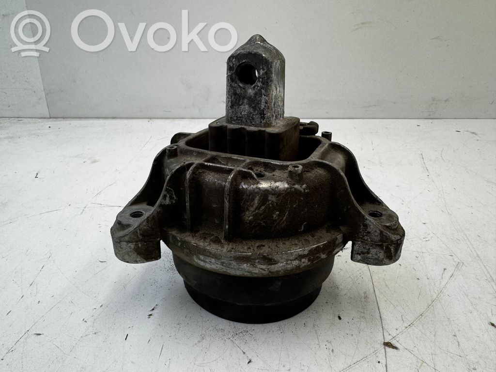BMW 5 F10 F11 Engine mount bracket 