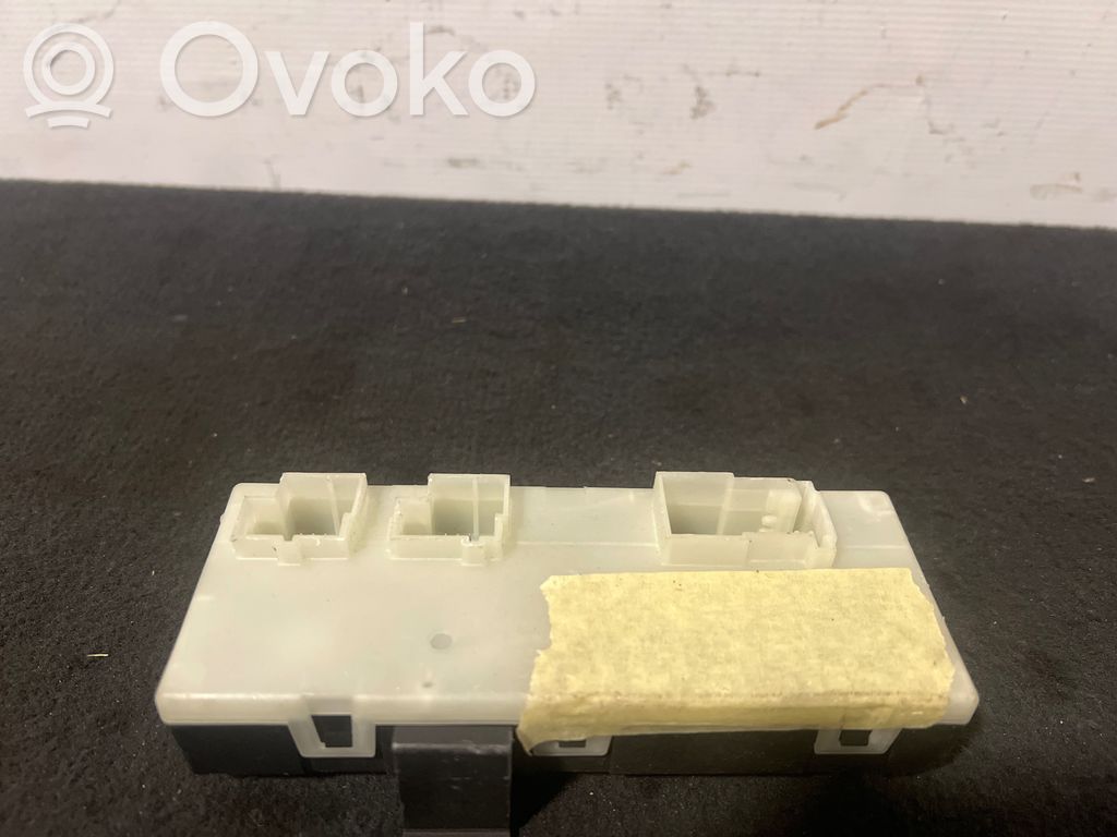 BMW 7 G11 G12 Tailgate/trunk control unit/module 