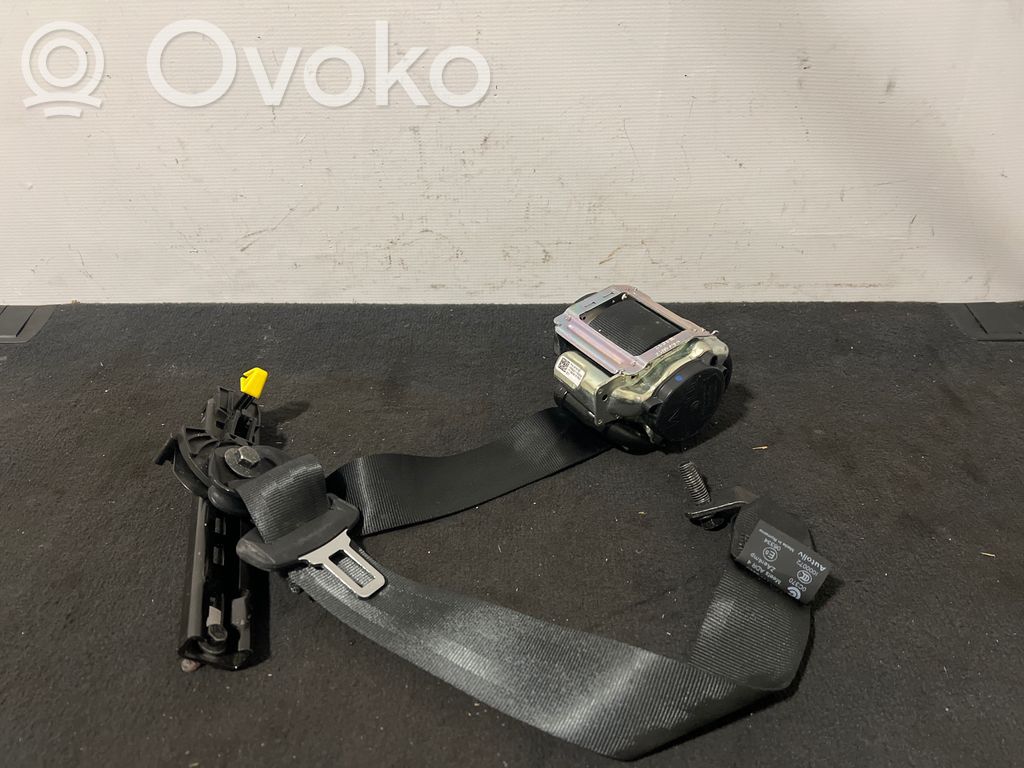 Volvo XC90 Cinturón trasero 