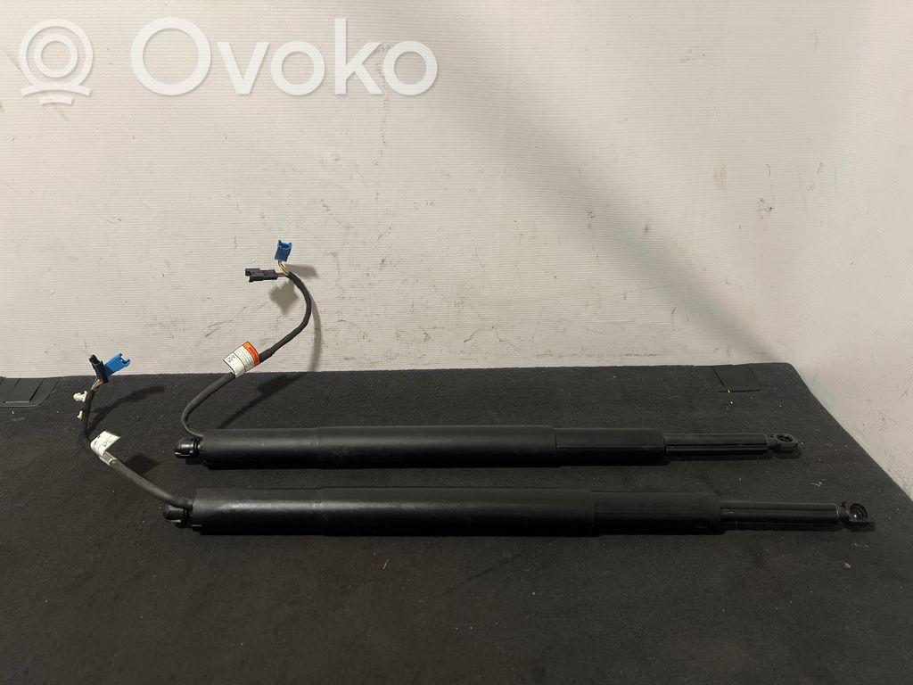 BMW 5 G30 G31 G38 Amortyzator klapy tylnej bagażnika 