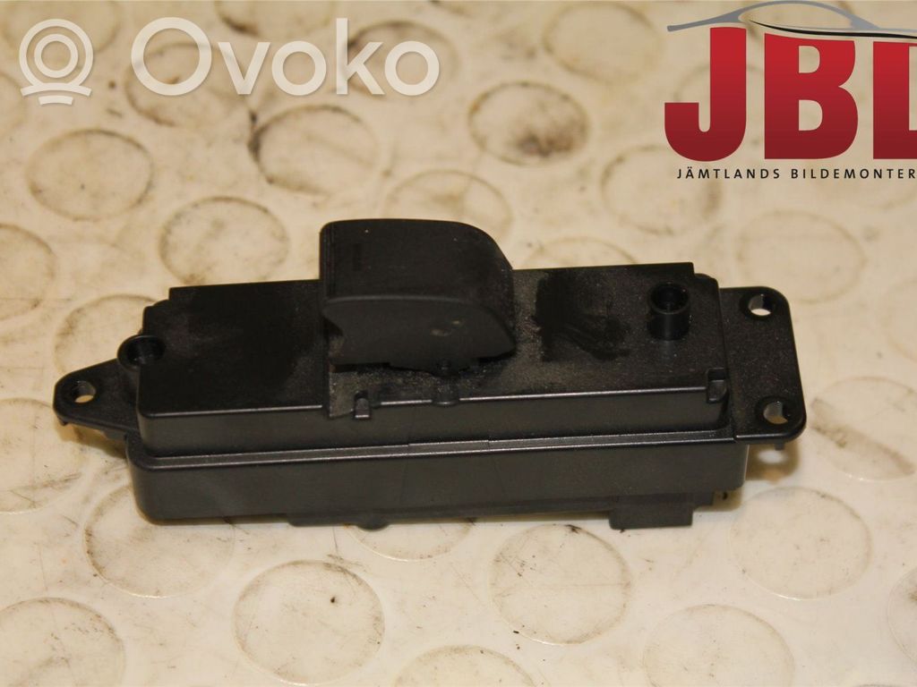 Electric window control switch   GS1D66380,03124610,03124610