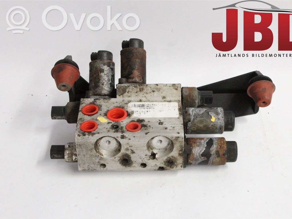 ABS-pumppu   37206781488