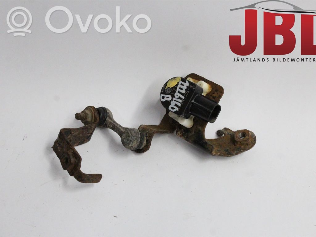 Toyota RAV 4 (XA40) Headlight/headlamp level sensor 