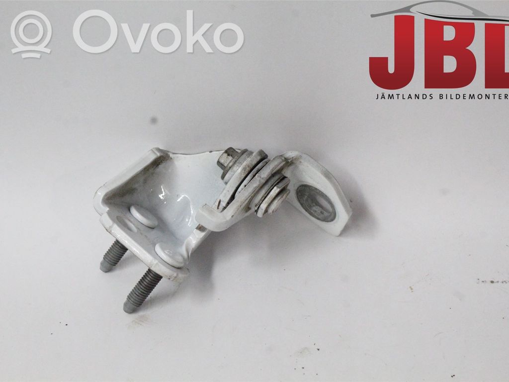 Ford Mondeo MK V Aizmugurē augšējā vira (eņģe) 