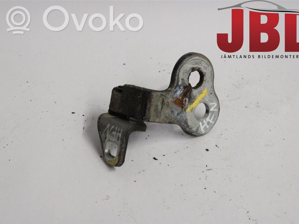 Ford Focus Front door upper hinge 