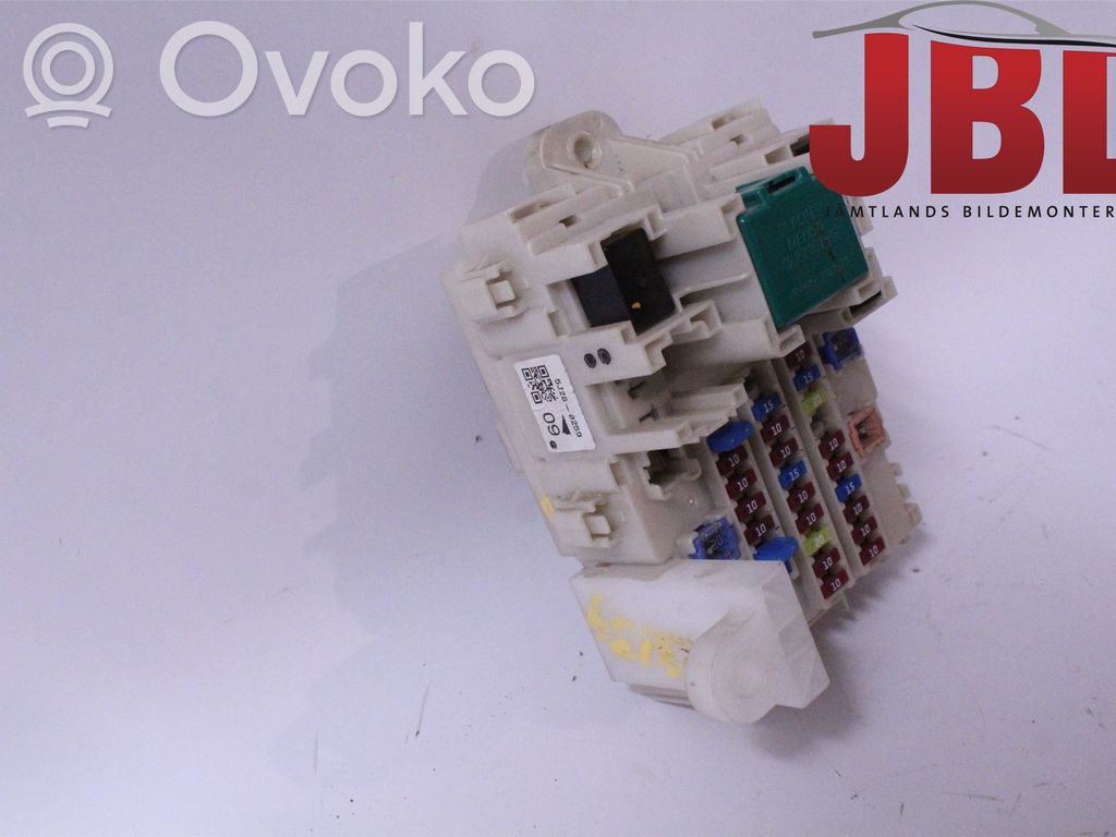 Isuzu D-Max Fuse module 