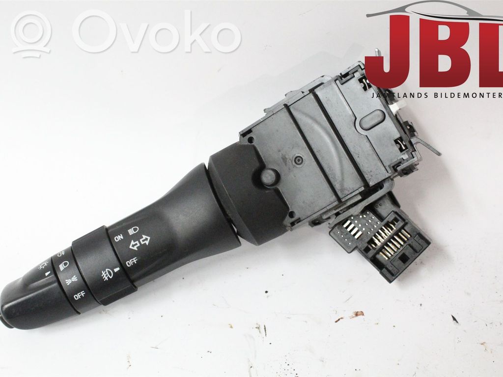 Isuzu D-Max Palanca de intermitentes 