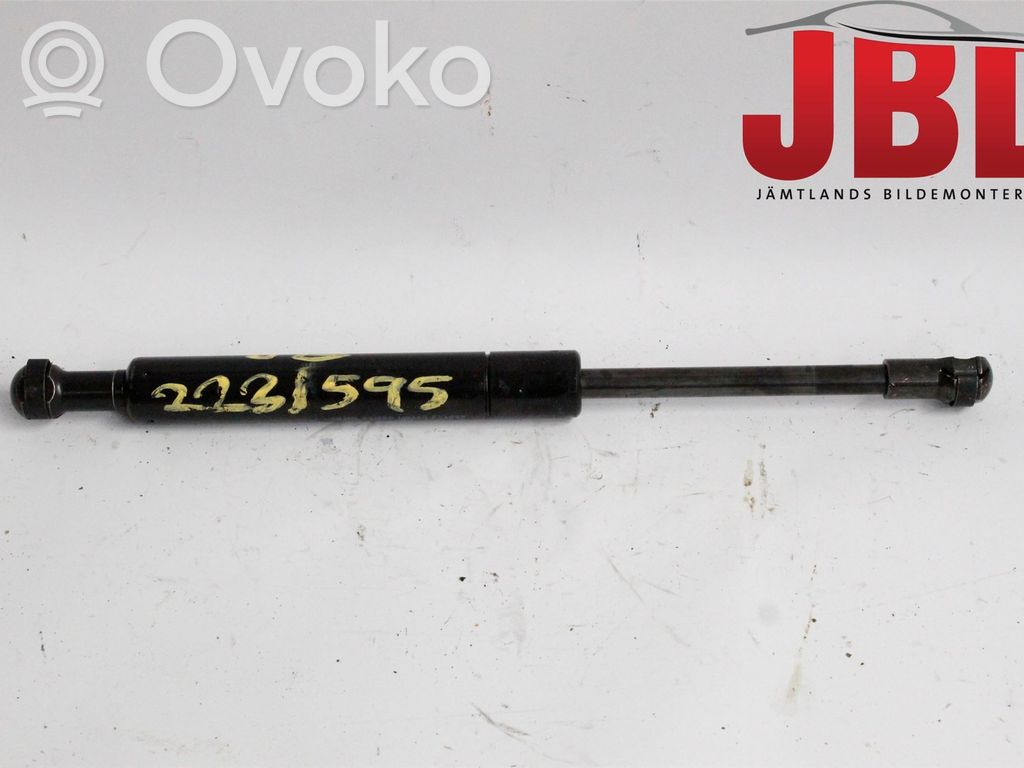 Volvo V70 Puntone del portellone posteriore 