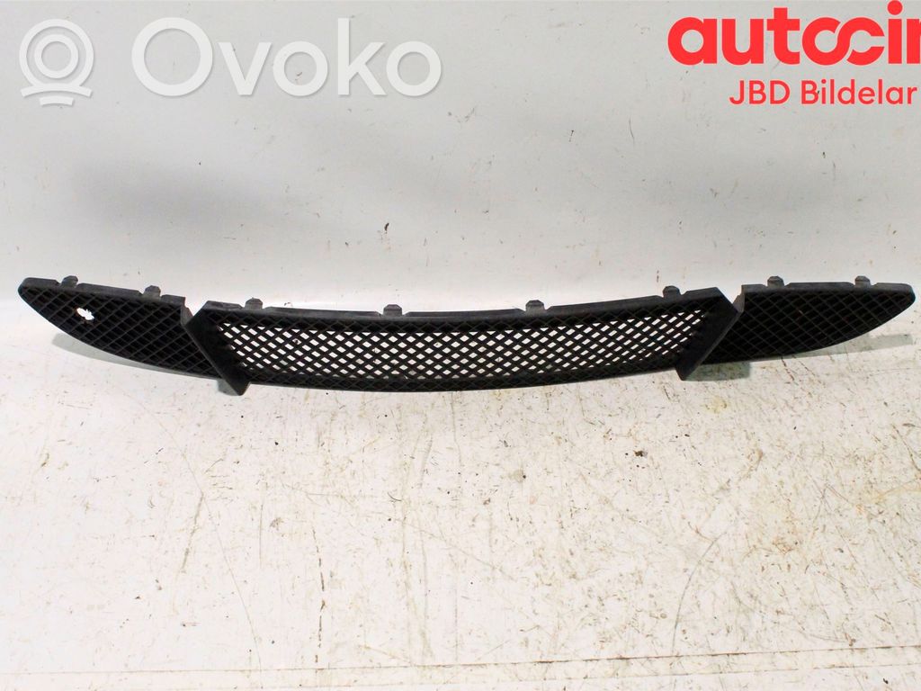 Front bumper lower grill   51117131690