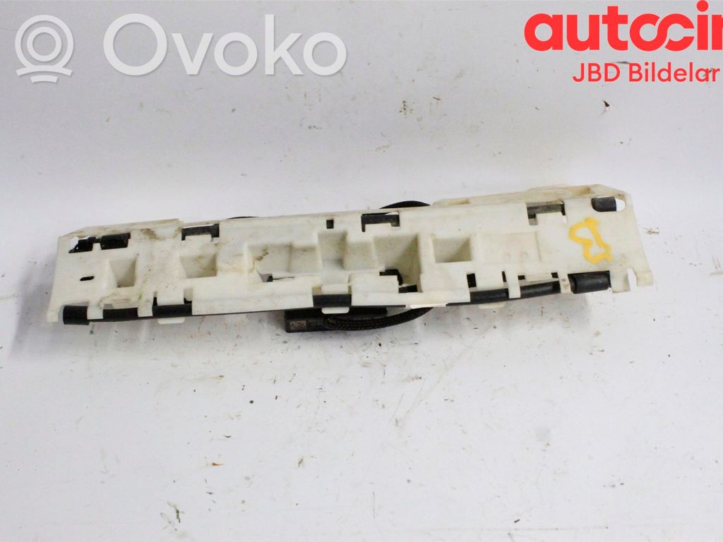 Volvo V90 Cross Country Tailgate/trunk strut/damper 