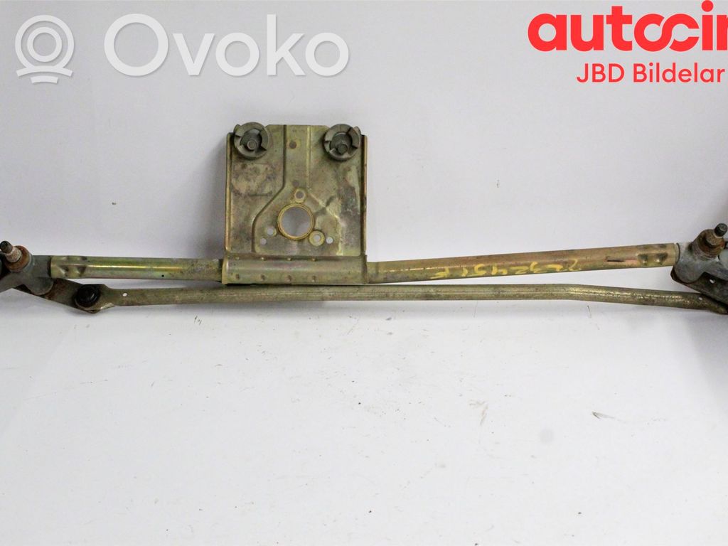 Saab 9-5 Front wiper linkage 