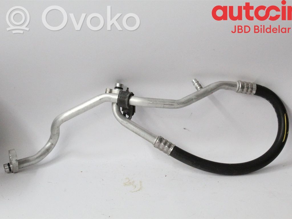 Mazda 3 III Ilmastointilaitteen putki (A/C) 