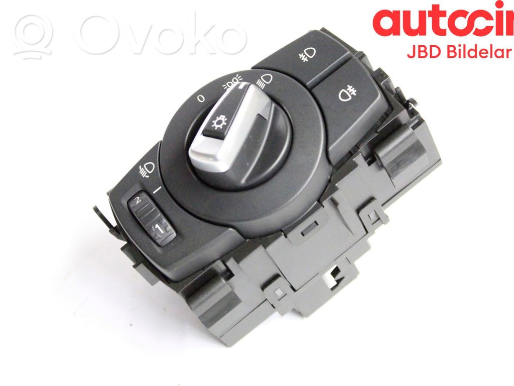 Light switch   61319169405