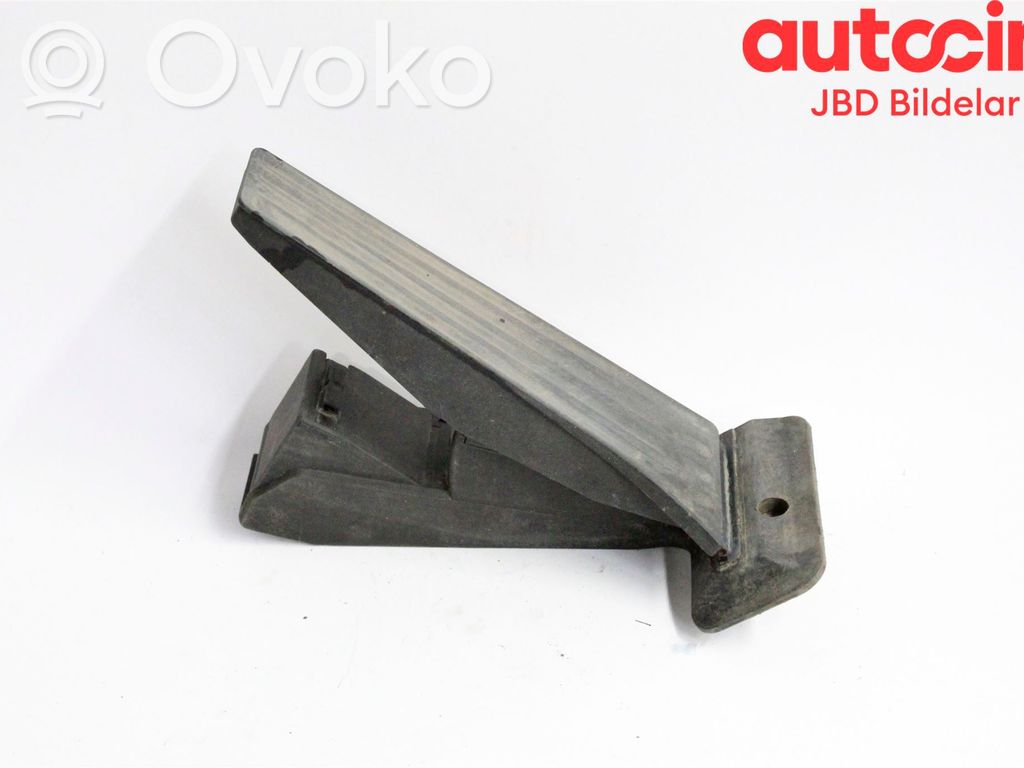 Accelerator throttle pedal   35405A47457