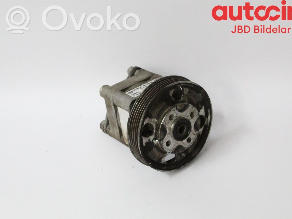 Volvo V70 Ohjaustehostimen pumppu 