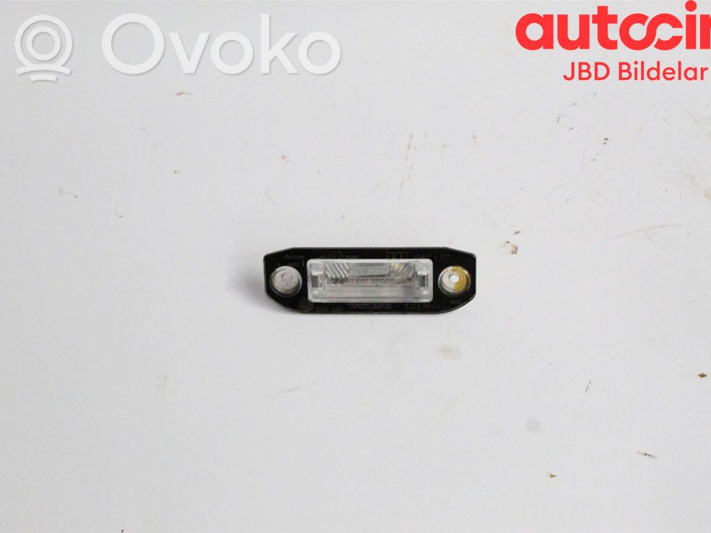 Volvo V70 Numerio apšvietimas 